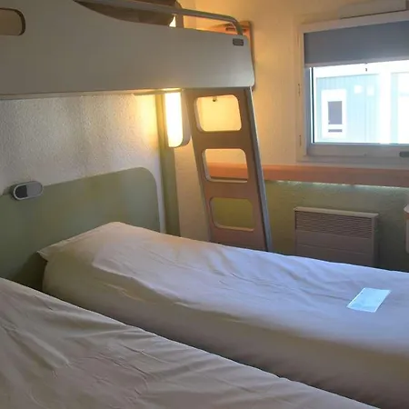 Ibis Budget Clermont Ferrand Sud 2* オービエール
