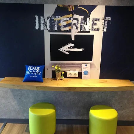 ホテル Ibis Budget Clermont Ferrand Sud オービエール