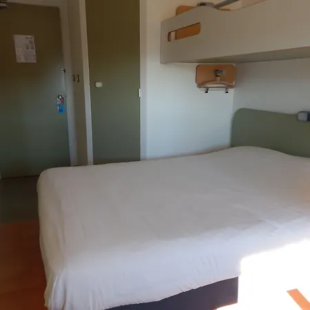 Ibis Budget Clermont Ferrand Sud 2* 오비에르