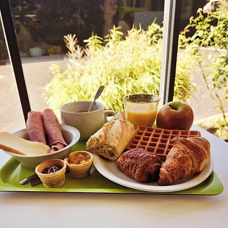 Ibis Budget Clermont Ferrand Sud 2*