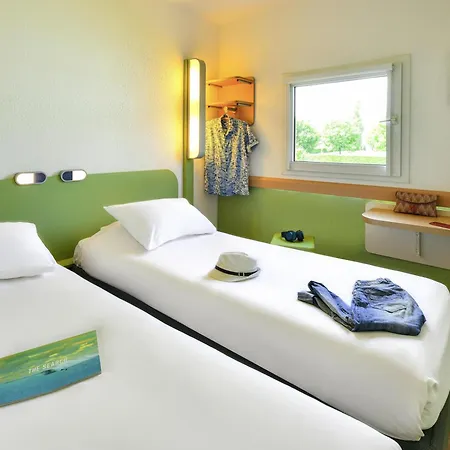 Ibis Budget Clermont Ferrand Sud 2* Обьер