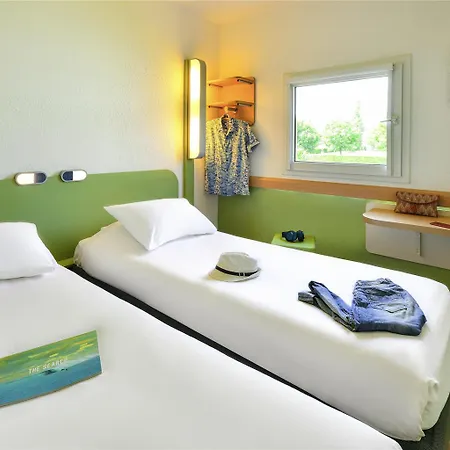 Отель Ibis Budget Clermont Ferrand Sud