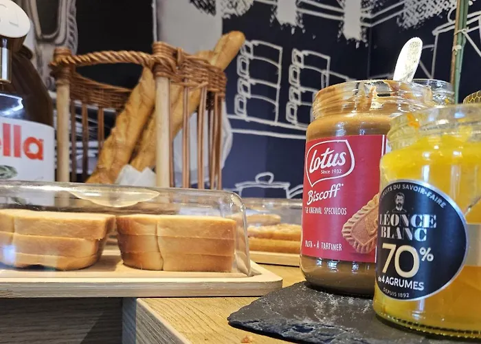 Отель Ibis Budget Clermont Ferrand Sud 2*