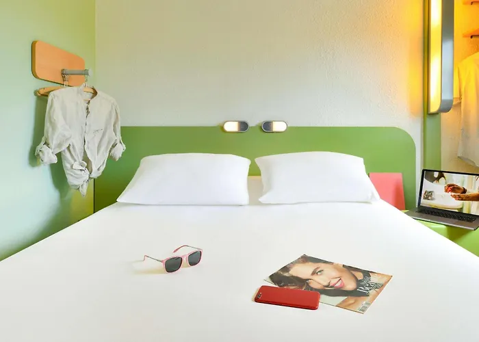 Ibis Budget Clermont Ferrand Sud Отель